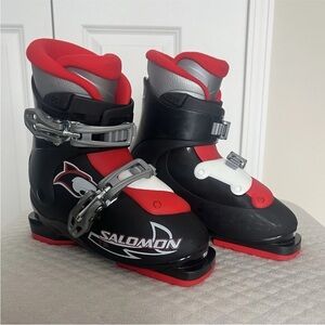 Salomon Kids Ski Boots Youth Size 18.0 Excellent Condition